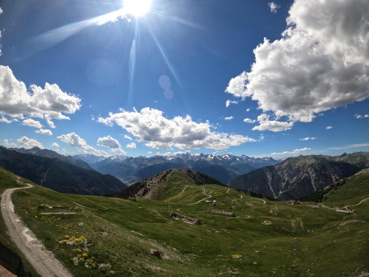 L'Etesy, Pied Des Pistes Et Spa Montgenevre Bagian luar foto