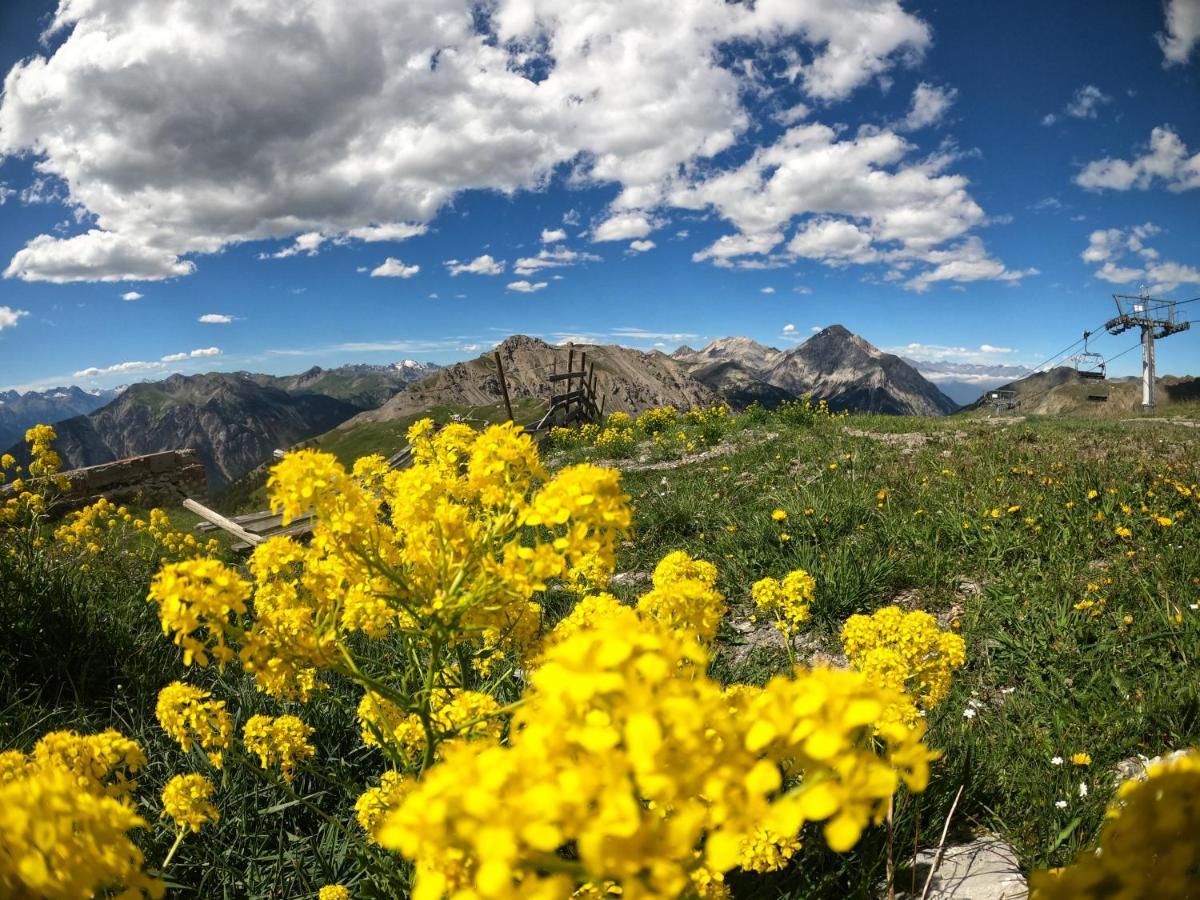 L'Etesy, Pied Des Pistes Et Spa Montgenevre Bagian luar foto